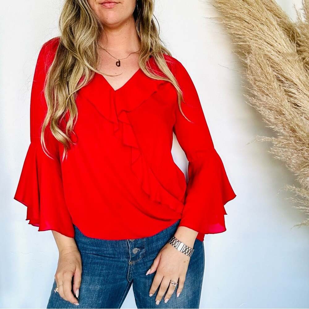 BOUTIQUE AMBIANCE SF Bright Red Ruffle Bell 3/4 Sleeve Top Blouse Shirt VNeck M